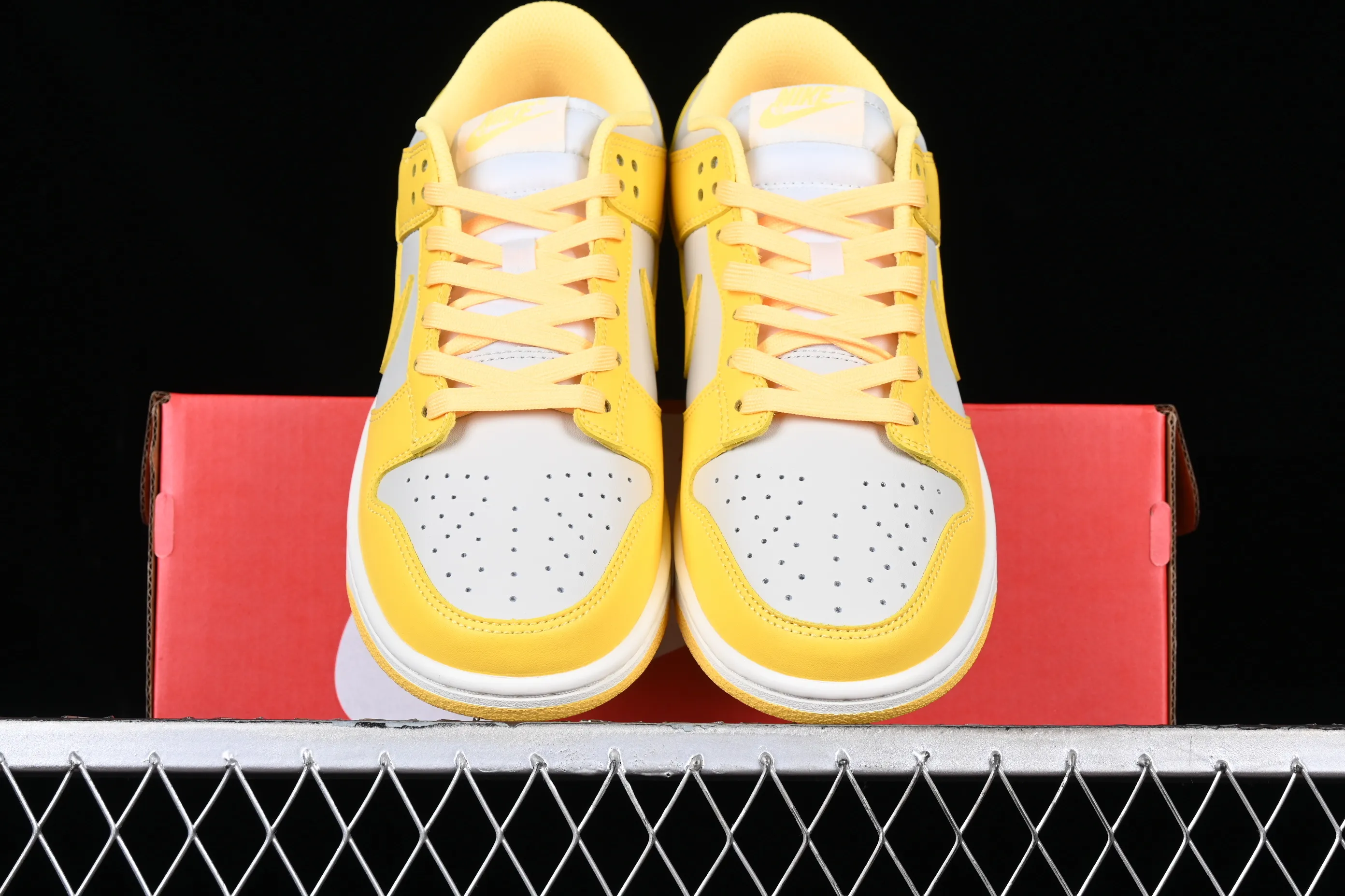All Categories Nk SB Dunk Series Nk SB Dunk Low Low-top sneakers Nk Dunk Low Retro yellow-gray SB low-top sports and leisure sneakers DD1503-002
